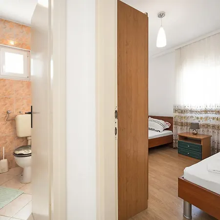 Rose Brodarica Apartment