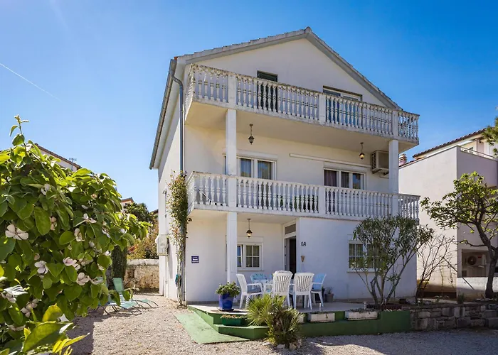 Rose Apartman Brodarica